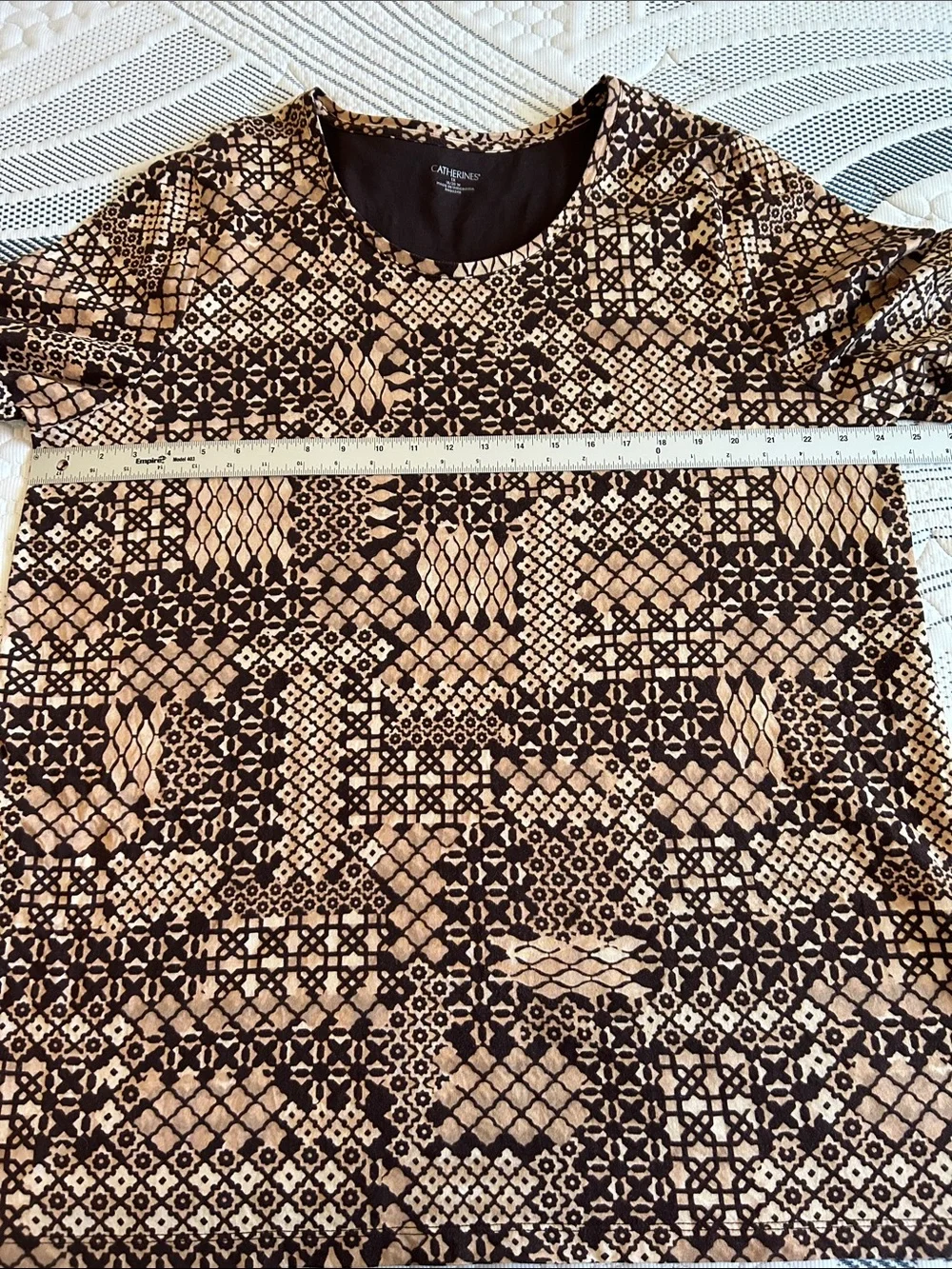 NWOT Catherines Brown and Tan Geometric Short Sleeve Shirt 1X - Picture 9 of 9